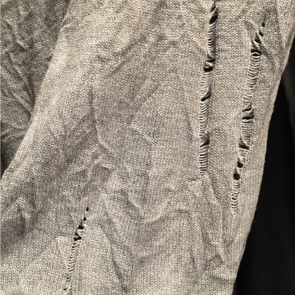 Cute blouse - Picture 3 of 5